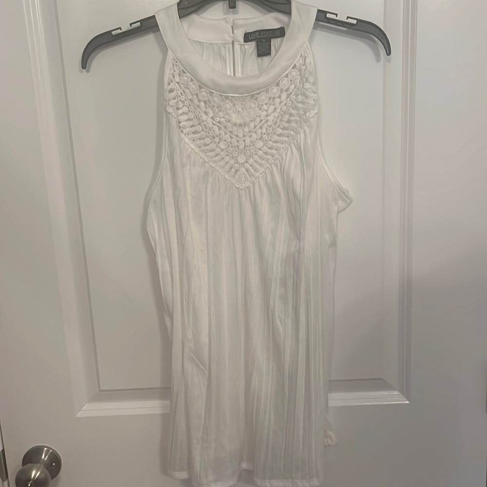 Flowy tank